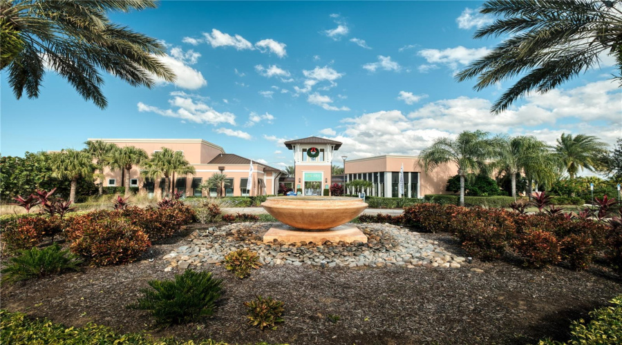 KISSIMMEE, Florida 34747, 6 Bedrooms Bedrooms, ,4 BathroomsBathrooms,Residential,For Sale,TROPICAL PALMS,0,MFRO6368599