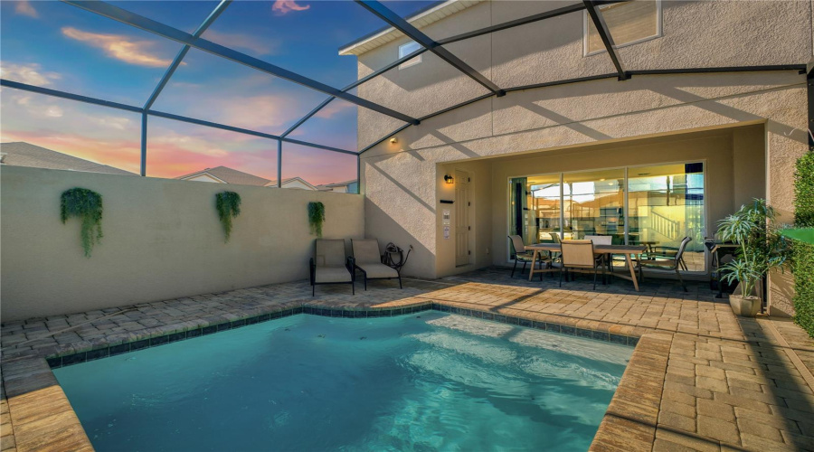 KISSIMMEE, Florida 34747, 6 Bedrooms Bedrooms, ,4 BathroomsBathrooms,Residential,For Sale,TROPICAL PALMS,0,MFRO6368599