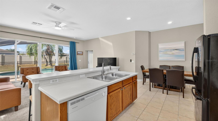 DAVENPORT, Florida 33837, 5 Bedrooms Bedrooms, ,3 BathroomsBathrooms,Residential,For Sale,ANDALUSIA,0,MFRS5136970