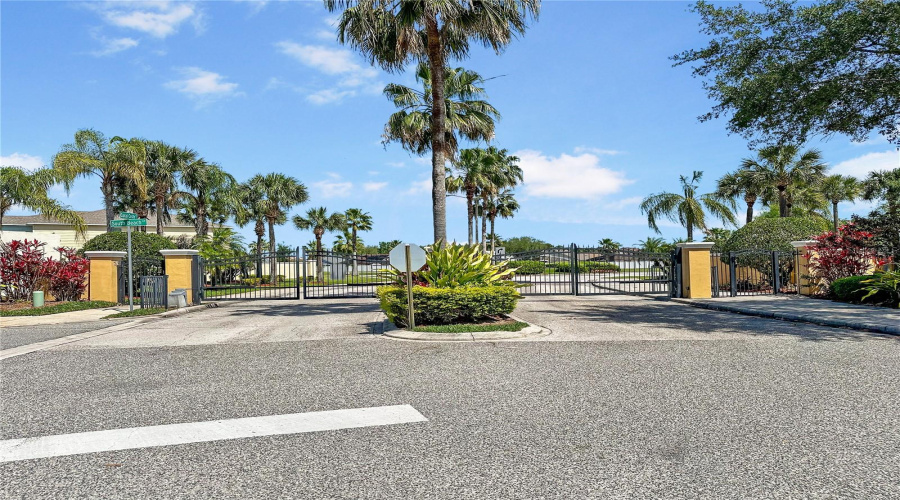 KISSIMMEE, Florida 34746, 3 Bedrooms Bedrooms, ,2 BathroomsBathrooms,Residential,For Sale,CORAL CASTLE,0,MFRS5140709