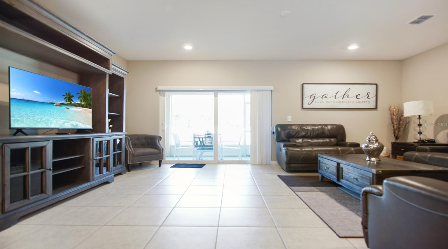 KISSIMMEE, Florida 34746, 3 Bedrooms Bedrooms, ,2 BathroomsBathrooms,Residential,For Sale,CORAL CASTLE,0,MFRS5140709