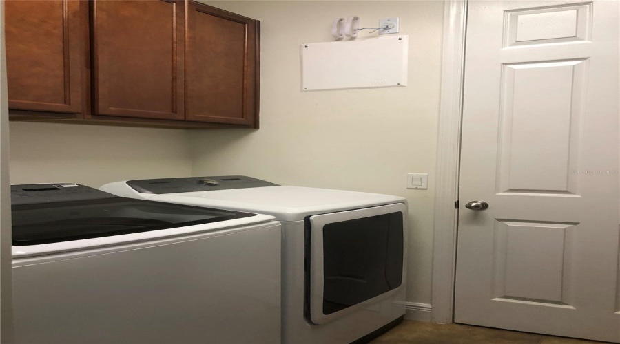 KISSIMMEE, Florida 34746, 4 Bedrooms Bedrooms, ,3 BathroomsBathrooms,Residential,For Sale,EAGLE TALON,0,MFRO6369734