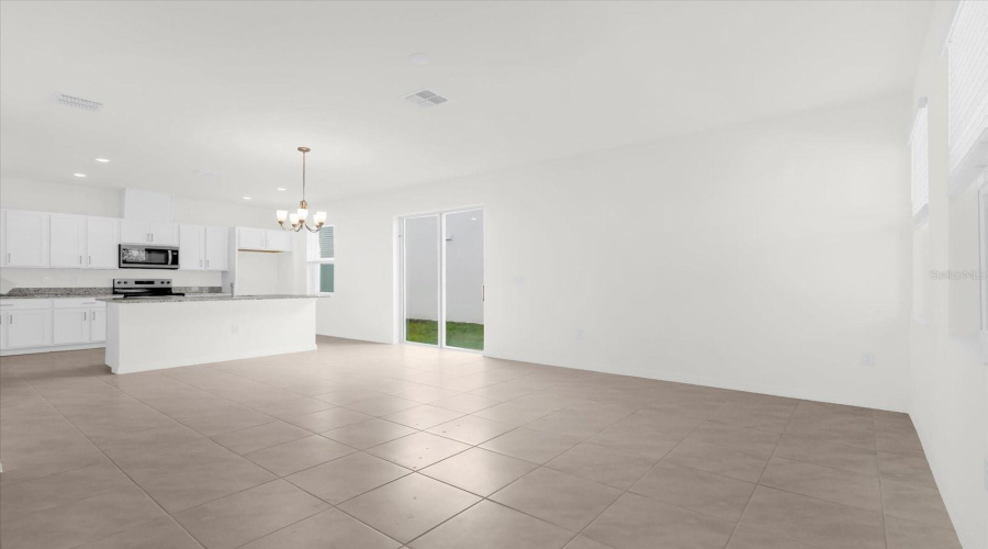 DAVENPORT, Florida 33896, 3 Bedrooms Bedrooms, ,2 BathroomsBathrooms,Residential,For Sale,WESTSIDE HILLS,0,MFRO6369464