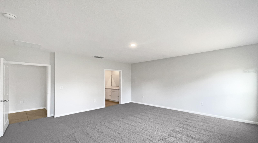 DAVENPORT, Florida 33837, 3 Bedrooms Bedrooms, ,2 BathroomsBathrooms,Residential,For Sale,SILVER MAPLE,0,MFRO6330050