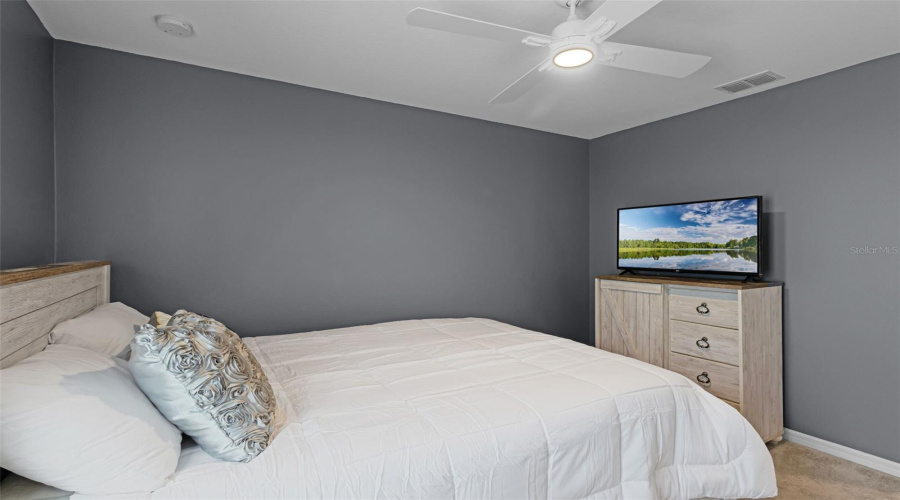 KISSIMMEE, Florida 34746, 4 Bedrooms Bedrooms, ,2 BathroomsBathrooms,Residential,For Sale,DAVENPORT CREEK,0,MFRO6327328