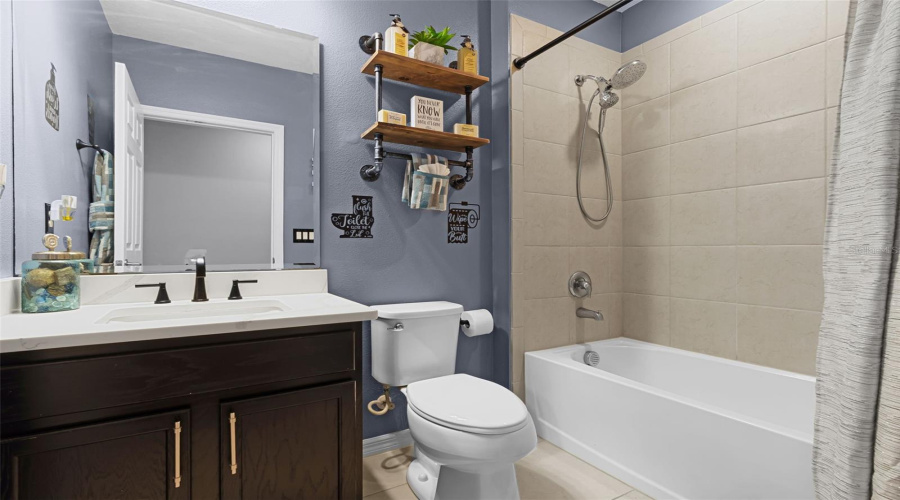 KISSIMMEE, Florida 34746, 4 Bedrooms Bedrooms, ,2 BathroomsBathrooms,Residential,For Sale,DAVENPORT CREEK,0,MFRO6327328