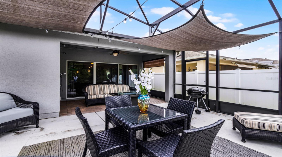 KISSIMMEE, Florida 34746, 4 Bedrooms Bedrooms, ,2 BathroomsBathrooms,Residential,For Sale,DAVENPORT CREEK,0,MFRO6327328