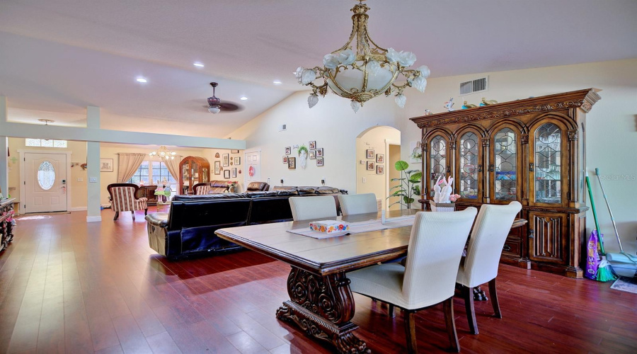 KISSIMMEE, Florida 34747, 4 Bedrooms Bedrooms, ,2 BathroomsBathrooms,Residential,For Sale,THACKER,0,MFRO6301945