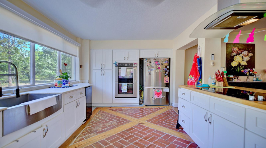 KISSIMMEE, Florida 34747, 4 Bedrooms Bedrooms, ,2 BathroomsBathrooms,Residential,For Sale,THACKER,0,MFRO6301945