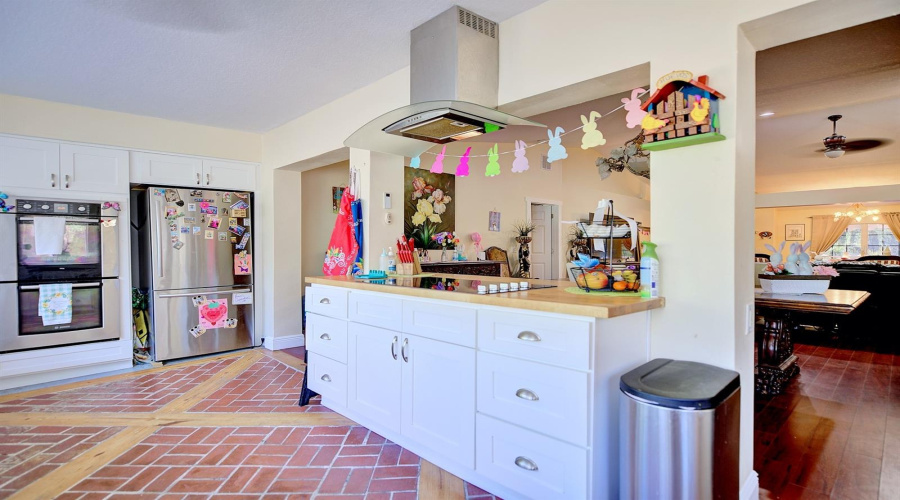 KISSIMMEE, Florida 34747, 4 Bedrooms Bedrooms, ,2 BathroomsBathrooms,Residential,For Sale,THACKER,0,MFRO6301945