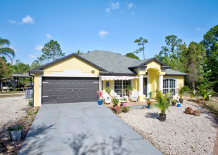 KISSIMMEE, Florida 34747, 4 Bedrooms Bedrooms, ,2 BathroomsBathrooms,Residential,For Sale,THACKER,0,MFRO6301945