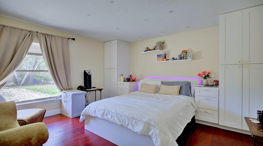 KISSIMMEE, Florida 34747, 4 Bedrooms Bedrooms, ,2 BathroomsBathrooms,Residential,For Sale,THACKER,0,MFRO6301945