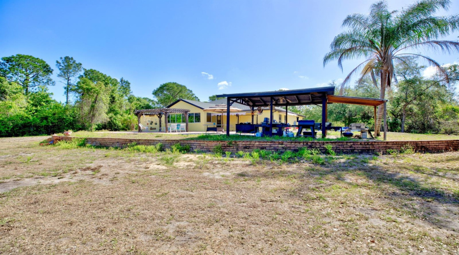 KISSIMMEE, Florida 34747, 4 Bedrooms Bedrooms, ,2 BathroomsBathrooms,Residential,For Sale,THACKER,0,MFRO6301945