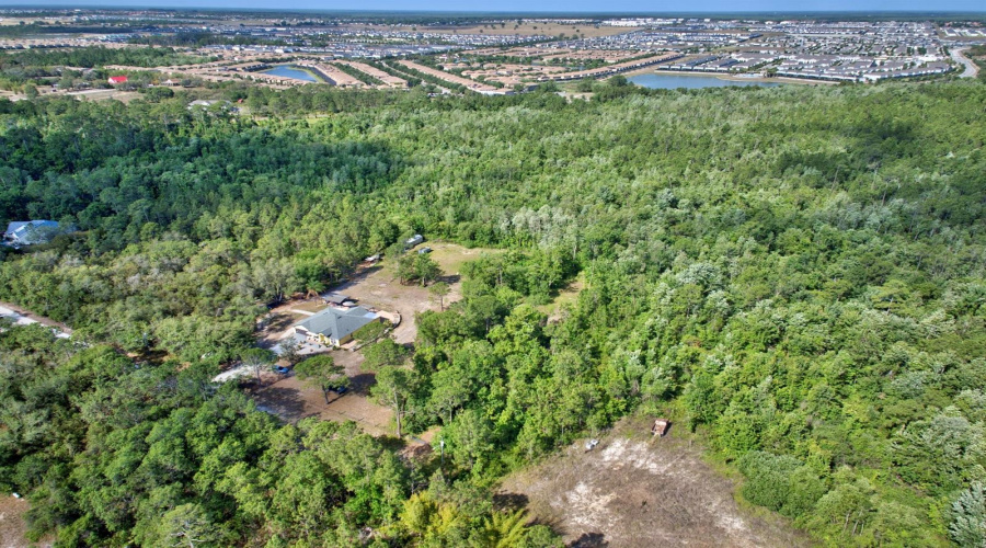 KISSIMMEE, Florida 34747, 4 Bedrooms Bedrooms, ,2 BathroomsBathrooms,Residential,For Sale,THACKER,0,MFRO6301945