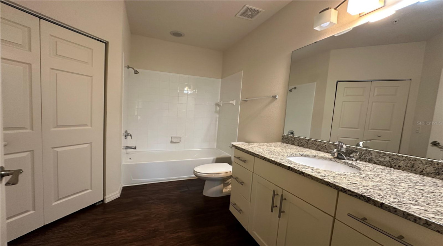 KISSIMMEE, Florida 34747, 4 Bedrooms Bedrooms, ,3 BathroomsBathrooms,Residential,For Sale,OYSTER,0,MFRO6275523