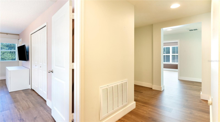 ORLANDO, Florida 32836, 3 Bedrooms Bedrooms, ,3 BathroomsBathrooms,Residential,For Sale,VERRAZANO DR,0,MFRO6369809