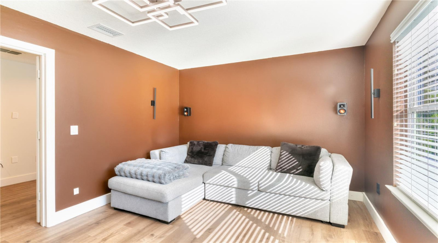 ORLANDO, Florida 32836, 3 Bedrooms Bedrooms, ,3 BathroomsBathrooms,Residential,For Sale,VERRAZANO DR,0,MFRO6369809