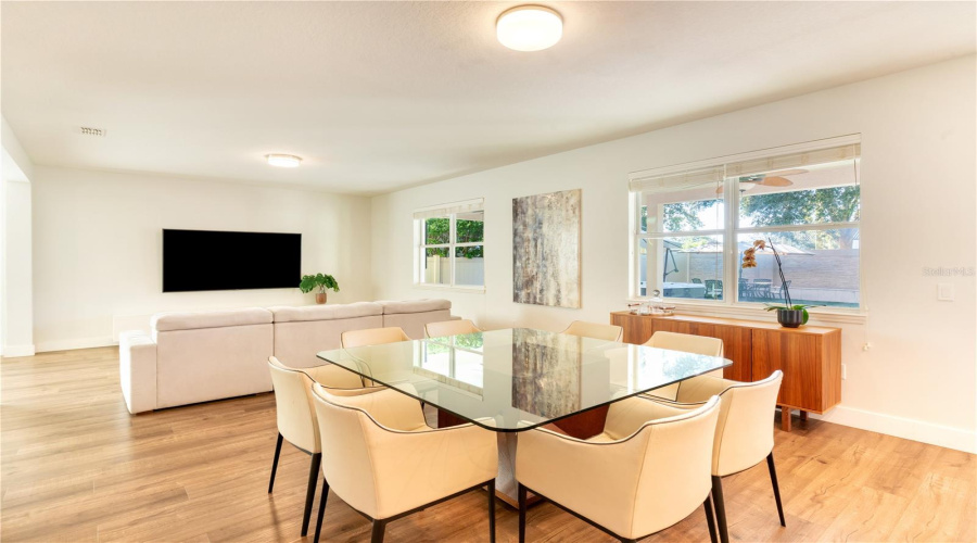 ORLANDO, Florida 32836, 3 Bedrooms Bedrooms, ,3 BathroomsBathrooms,Residential,For Sale,VERRAZANO DR,0,MFRO6369809