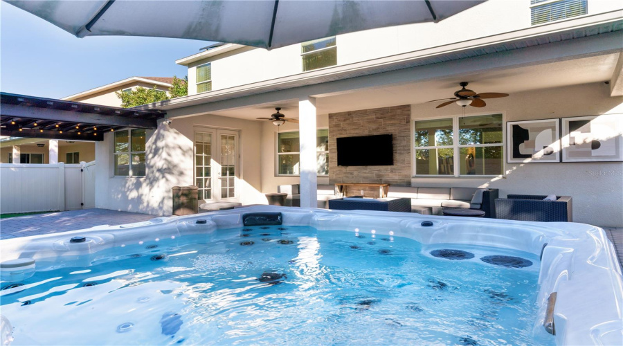 ORLANDO, Florida 32836, 3 Bedrooms Bedrooms, ,3 BathroomsBathrooms,Residential,For Sale,VERRAZANO DR,0,MFRO6369809