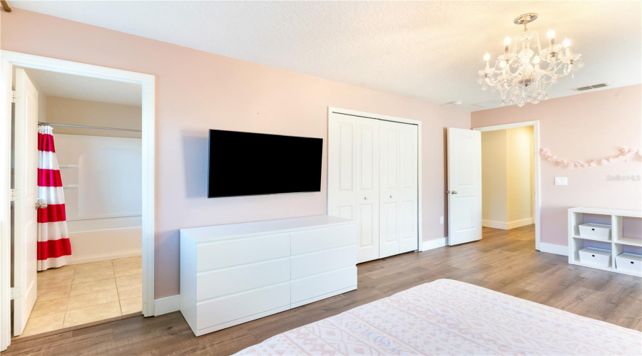 ORLANDO, Florida 32836, 3 Bedrooms Bedrooms, ,3 BathroomsBathrooms,Residential,For Sale,VERRAZANO DR,0,MFRO6369809