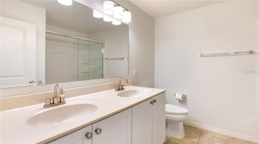 ORLANDO, Florida 32836, 3 Bedrooms Bedrooms, ,3 BathroomsBathrooms,Residential,For Sale,VERRAZANO DR,0,MFRO6369809