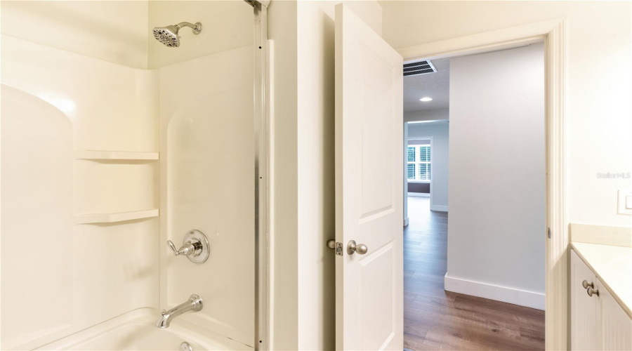 ORLANDO, Florida 32836, 3 Bedrooms Bedrooms, ,3 BathroomsBathrooms,Residential,For Sale,VERRAZANO DR,0,MFRO6369809