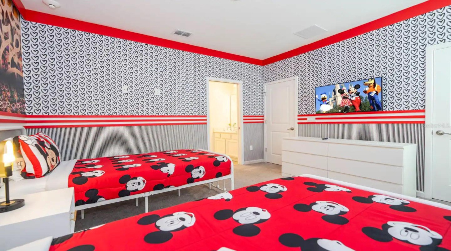 KISSIMMEE, Florida 34746, 15 Bedrooms Bedrooms, ,15 BathroomsBathrooms,Residential,For Sale,RAMA,0,MFRO6369816