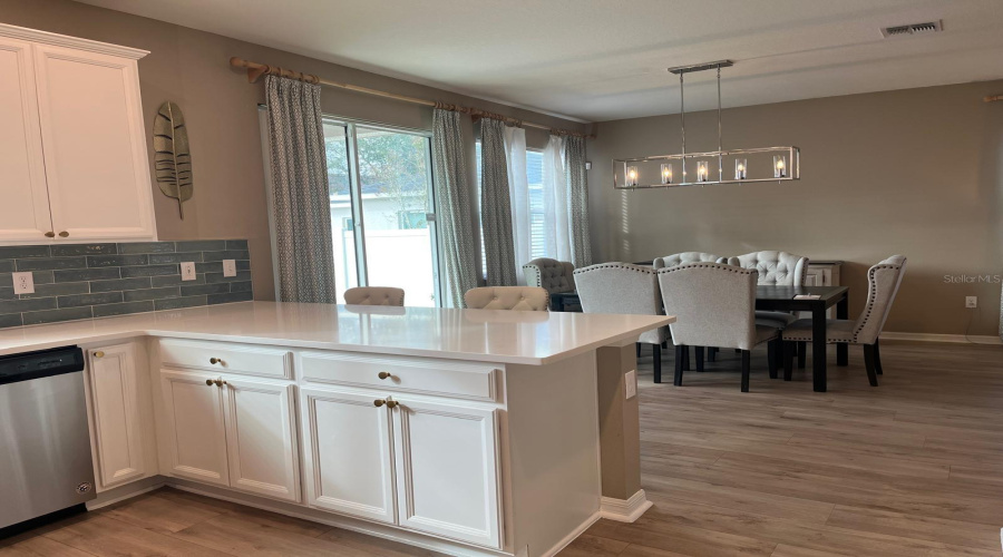 DAVENPORT, Florida 33897, 4 Bedrooms Bedrooms, ,2 BathroomsBathrooms,Residential,For Sale,PAPAYA,0,MFRO6369951