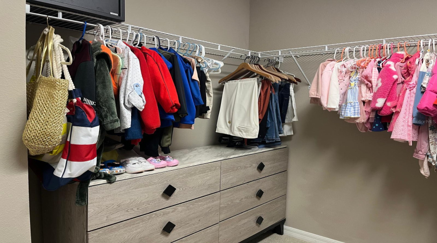 DAVENPORT, Florida 33897, 4 Bedrooms Bedrooms, ,2 BathroomsBathrooms,Residential,For Sale,PAPAYA,0,MFRO6369951