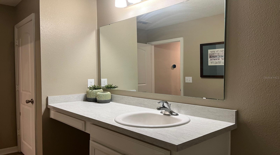 DAVENPORT, Florida 33897, 4 Bedrooms Bedrooms, ,2 BathroomsBathrooms,Residential,For Sale,PAPAYA,0,MFRO6369951