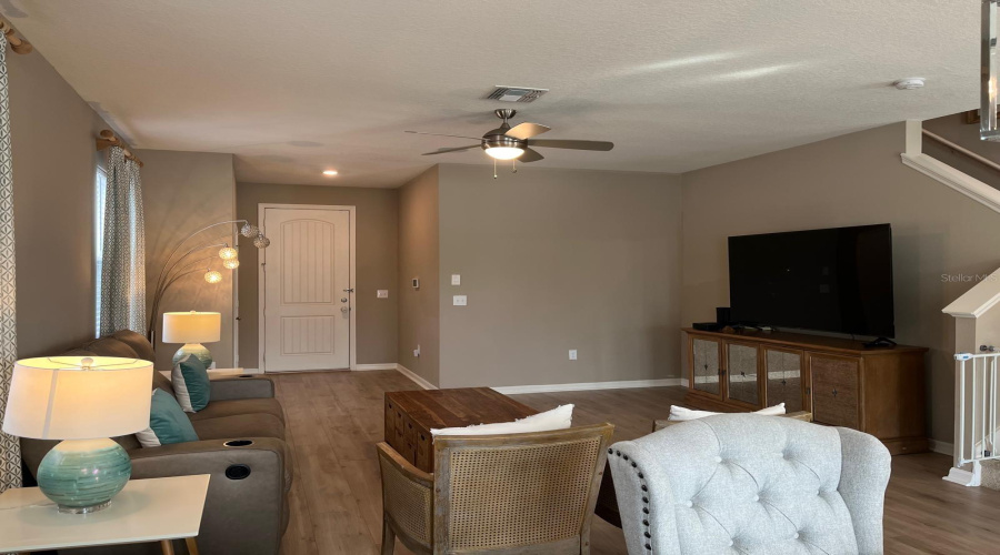 DAVENPORT, Florida 33897, 4 Bedrooms Bedrooms, ,2 BathroomsBathrooms,Residential,For Sale,PAPAYA,0,MFRO6369951