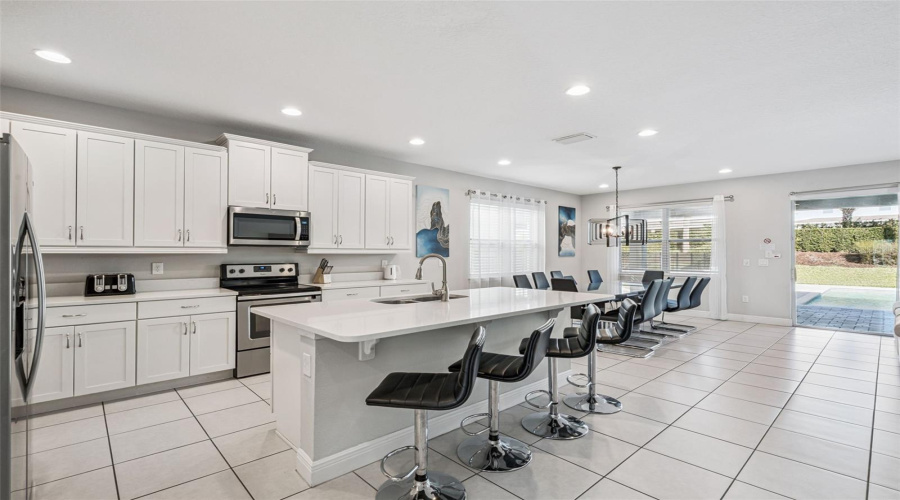 KISSIMMEE, Florida 34747, 8 Bedrooms Bedrooms, ,6 BathroomsBathrooms,Residential,For Sale,FAIRFAX,0,MFRO6369507