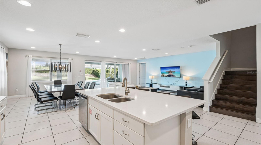 KISSIMMEE, Florida 34747, 8 Bedrooms Bedrooms, ,6 BathroomsBathrooms,Residential,For Sale,FAIRFAX,0,MFRO6369507