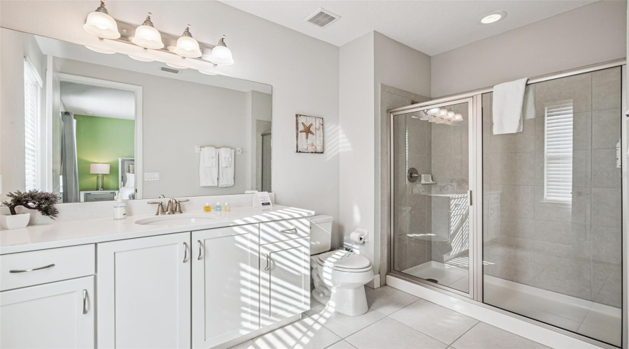 KISSIMMEE, Florida 34747, 8 Bedrooms Bedrooms, ,6 BathroomsBathrooms,Residential,For Sale,FAIRFAX,0,MFRO6369507