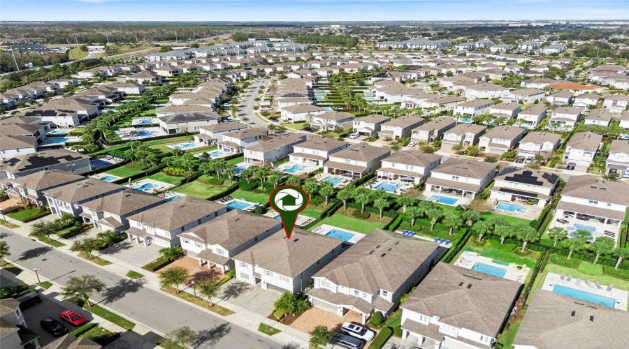 KISSIMMEE, Florida 34747, 8 Bedrooms Bedrooms, ,6 BathroomsBathrooms,Residential,For Sale,FAIRFAX,0,MFRO6369507