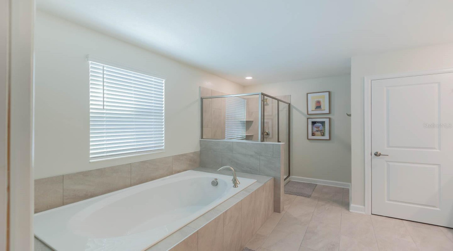 KISSIMMEE, Florida 34746, 6 Bedrooms Bedrooms, ,6 BathroomsBathrooms,Residential,For Sale,BOOKMARK,0,MFRO6322300