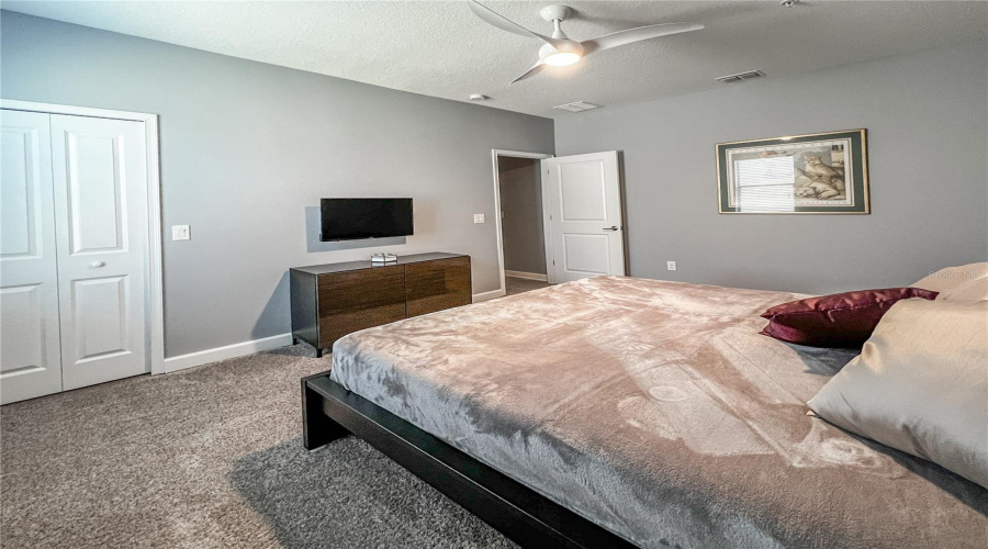 DAVENPORT, Florida 33896, 3 Bedrooms Bedrooms, ,2 BathroomsBathrooms,Residential,For Sale,AZALEA SANDS,0,MFRTB8433264