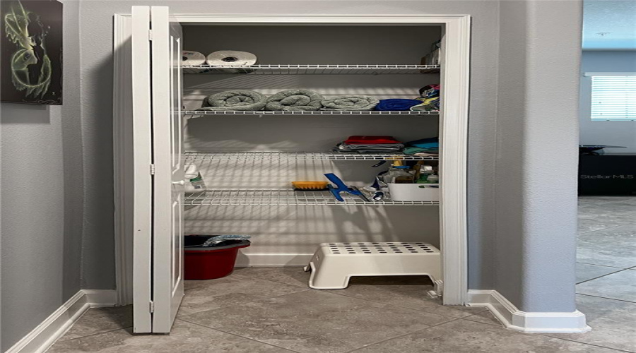 DAVENPORT, Florida 33896, 3 Bedrooms Bedrooms, ,2 BathroomsBathrooms,Residential,For Sale,AZALEA SANDS,0,MFRTB8433264