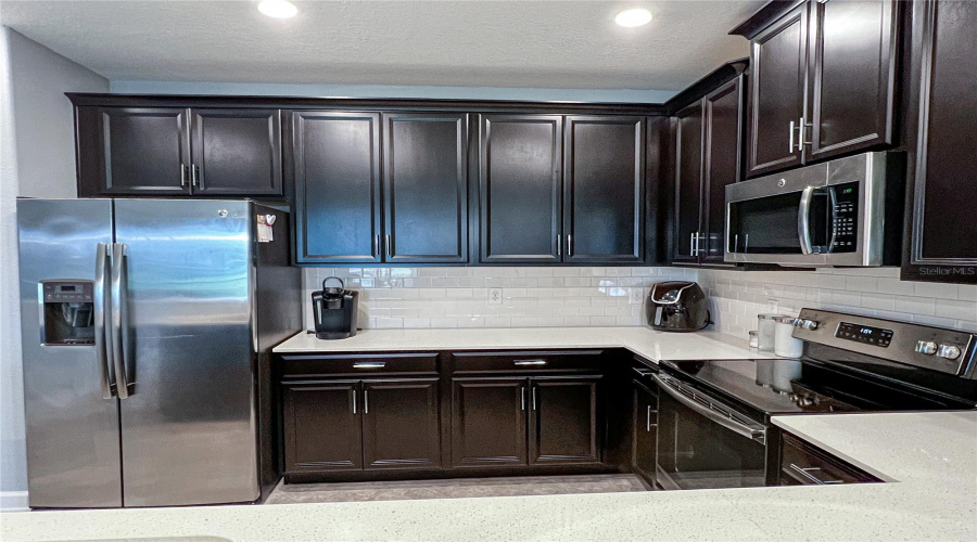 DAVENPORT, Florida 33896, 3 Bedrooms Bedrooms, ,2 BathroomsBathrooms,Residential,For Sale,AZALEA SANDS,0,MFRTB8433264