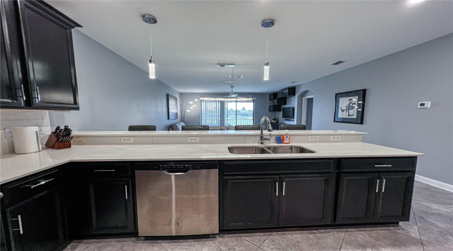 DAVENPORT, Florida 33896, 3 Bedrooms Bedrooms, ,2 BathroomsBathrooms,Residential,For Sale,AZALEA SANDS,0,MFRTB8433264