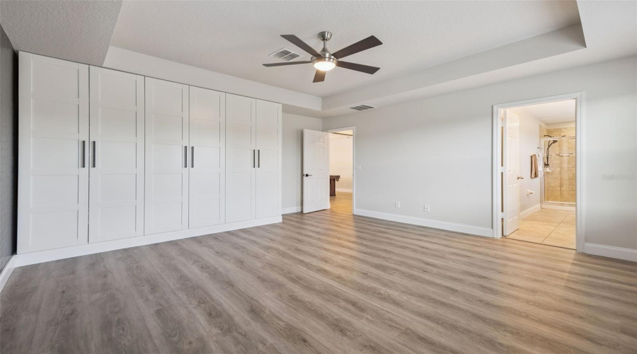 DAVENPORT, Florida 33896, 7 Bedrooms Bedrooms, ,6 BathroomsBathrooms,Residential,For Sale,YORKSHIRE,0,MFRO6369551