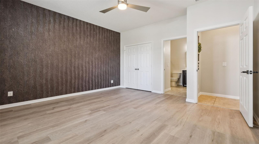 DAVENPORT, Florida 33896, 7 Bedrooms Bedrooms, ,6 BathroomsBathrooms,Residential,For Sale,YORKSHIRE,0,MFRO6369551