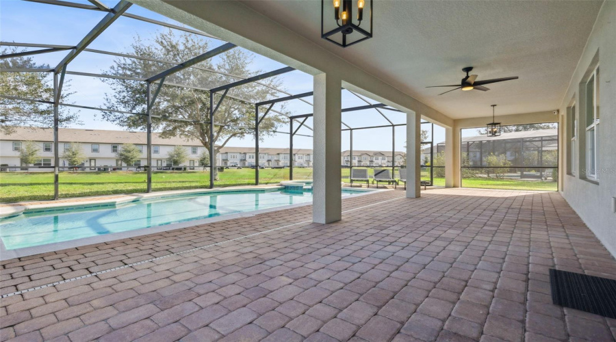 DAVENPORT, Florida 33896, 7 Bedrooms Bedrooms, ,6 BathroomsBathrooms,Residential,For Sale,YORKSHIRE,0,MFRO6369551