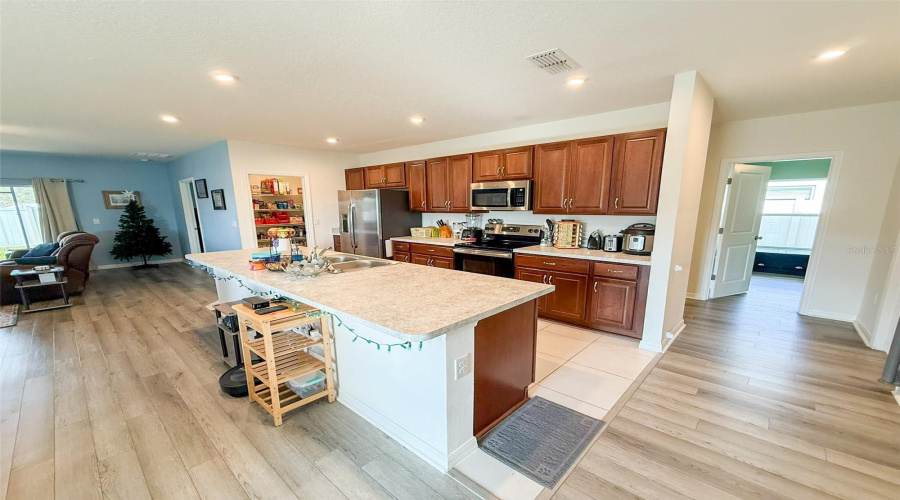 DAVENPORT, Florida 33837, 4 Bedrooms Bedrooms, ,3 BathroomsBathrooms,Residential,For Sale,HAMLET,0,MFRL4958184