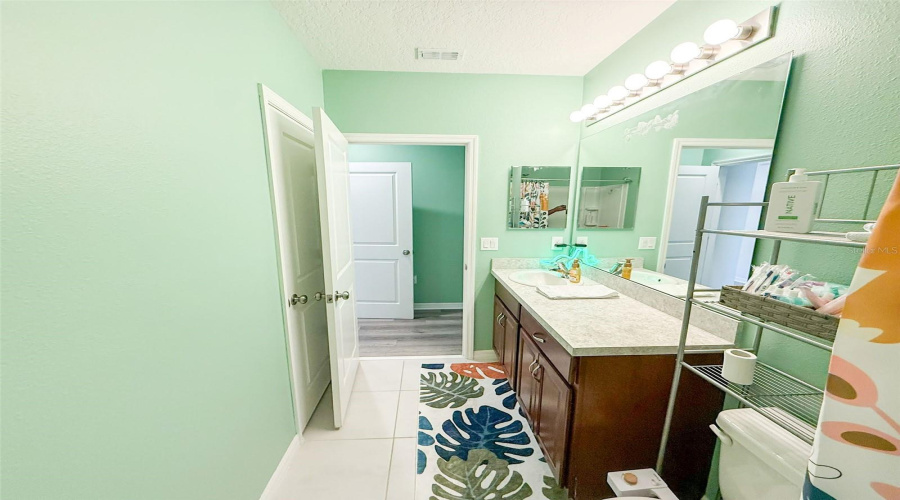 DAVENPORT, Florida 33837, 4 Bedrooms Bedrooms, ,3 BathroomsBathrooms,Residential,For Sale,HAMLET,0,MFRL4958184