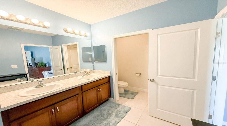 DAVENPORT, Florida 33837, 4 Bedrooms Bedrooms, ,3 BathroomsBathrooms,Residential,For Sale,HAMLET,0,MFRL4958184