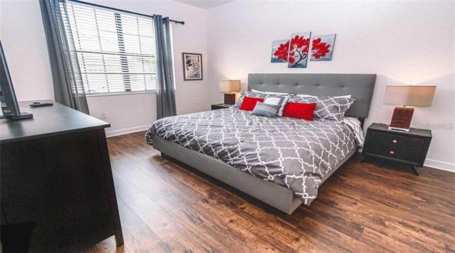 DAVENPORT, Florida 33896, 6 Bedrooms Bedrooms, ,6 BathroomsBathrooms,Residential,For Sale,THUNDERBIRD,0,MFRO6370185