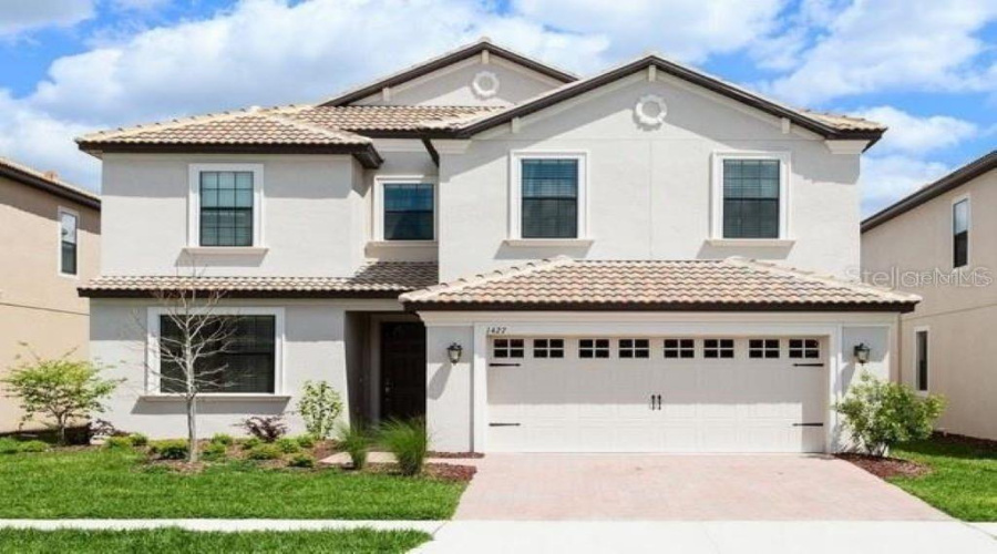 DAVENPORT, Florida 33896, 6 Bedrooms Bedrooms, ,6 BathroomsBathrooms,Residential,For Sale,THUNDERBIRD,0,MFRO6370185