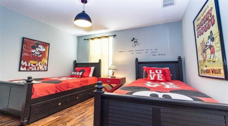 DAVENPORT, Florida 33896, 6 Bedrooms Bedrooms, ,6 BathroomsBathrooms,Residential,For Sale,THUNDERBIRD,0,MFRO6370185