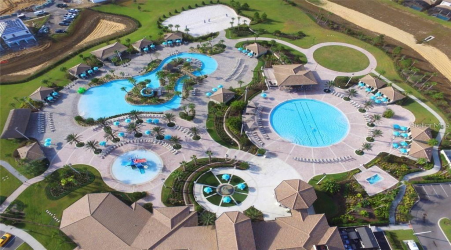 DAVENPORT, Florida 33896, 6 Bedrooms Bedrooms, ,6 BathroomsBathrooms,Residential,For Sale,THUNDERBIRD,0,MFRO6370185